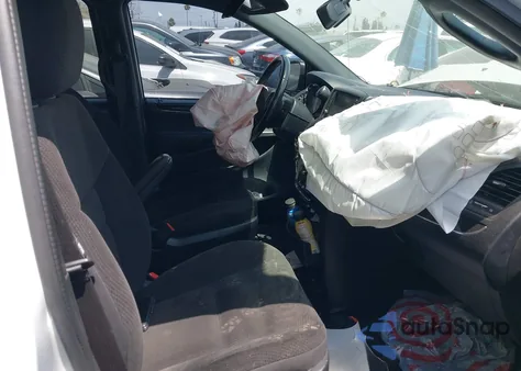 2018 Dodge Grand Caravan Se из США, поврежденный, VIN 2C4RDGBG2JR222366